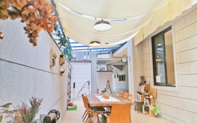 Seeing Nantai Holiday Apartment