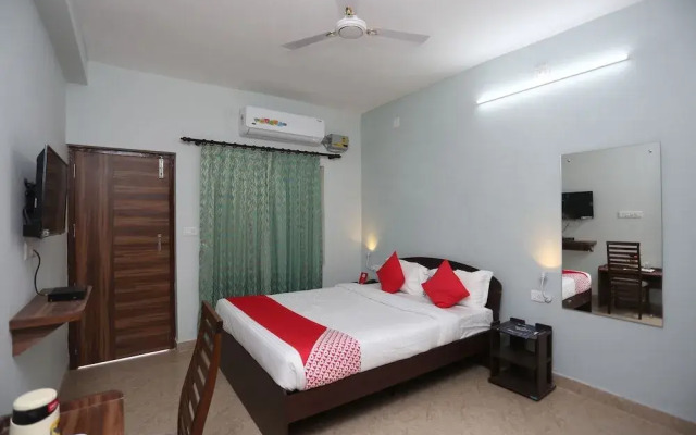 OYO Flagship 24789 Sidharth Residency