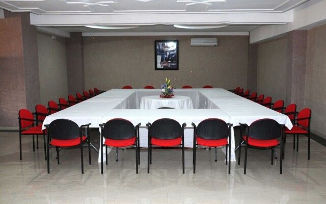 hotel al madina