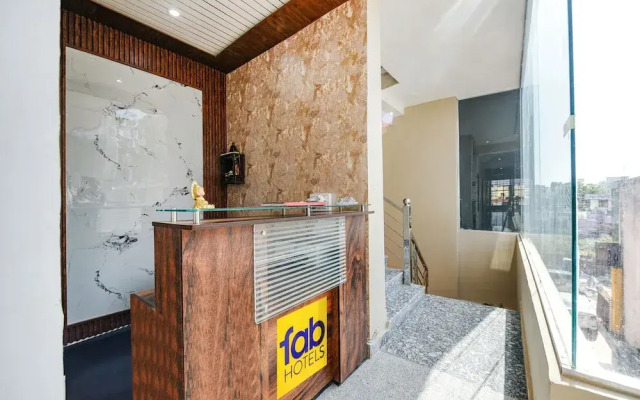 Fabhotel Mountain Inn