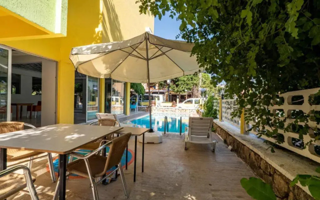 Umit Hotel