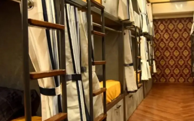 Goroomgo Charyana hotel & Dormitory