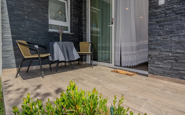 Apartment Mutak
