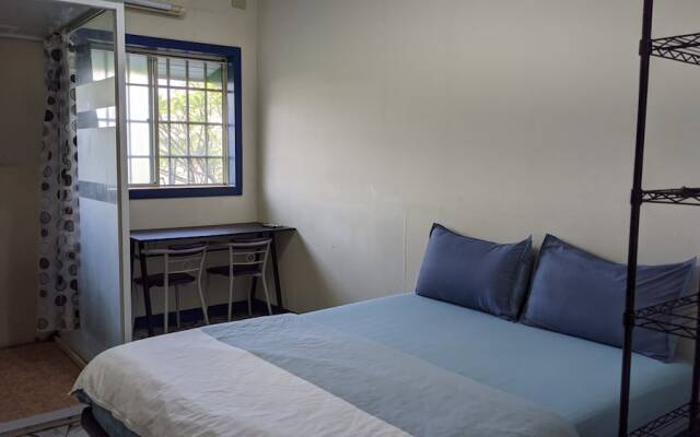 The Lodge for Cyclists - Hostel