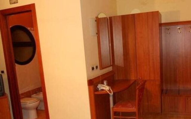Hotel Val Di Sangro