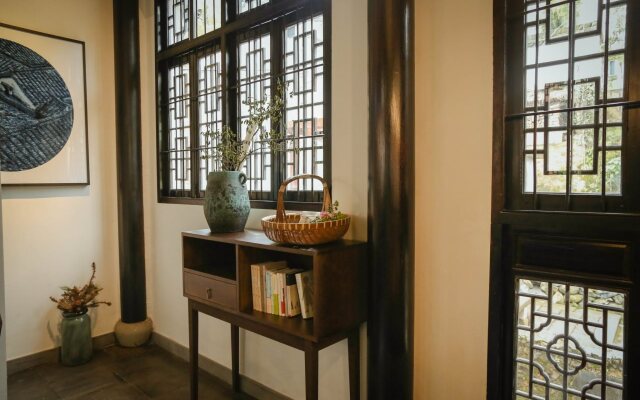 Qinchuan Seclusive Genealand