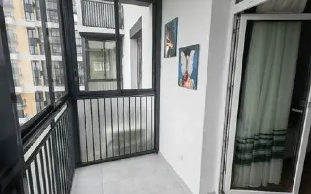 Апартаменты 72 квадратных метра на улице Профсоюзная, д.59