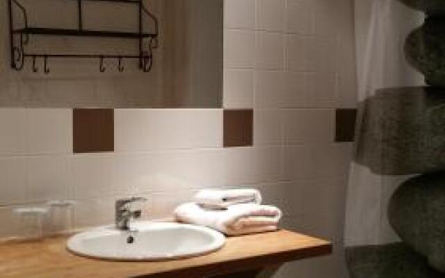 Chambres touristiques La Cour Des Hôtes