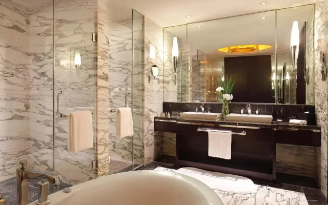 上海浦东绿地铂骊酒店