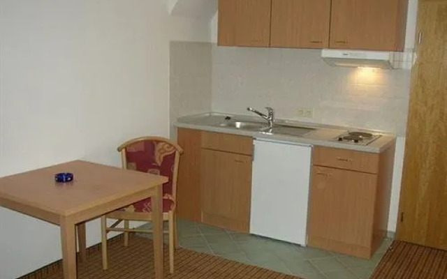 Landgasthof & Land-gut-Hotel Zur Rose