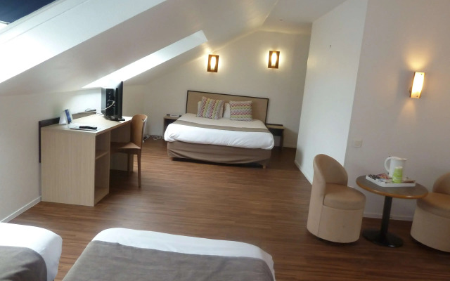 Campanile Le Mans Est