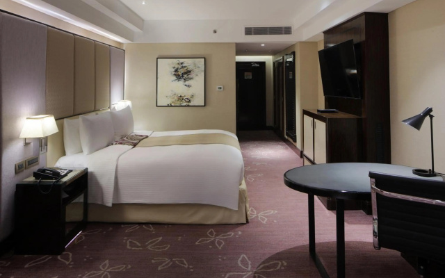Swiss Belcourt Sunset – Guest Rooms – Kuta