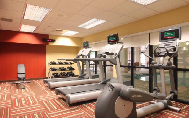 Courtyard by Marriott Chicago Bloomingdale