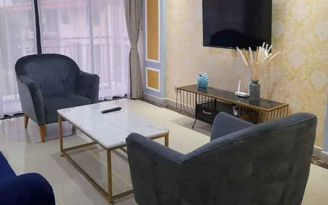 Luxurious Nairobi Apartment With Shared Pool and City Views