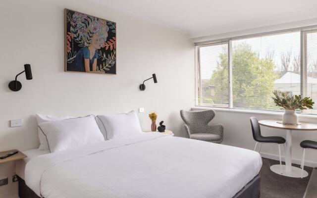 MAC St Kilda by Melbourne Apartment Collection