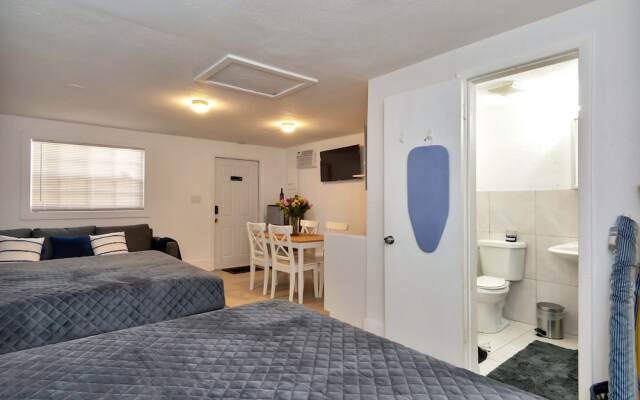 Beautiful Property in Hallandale Beach!!!