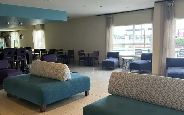 Mathis Deluxe Hospitality