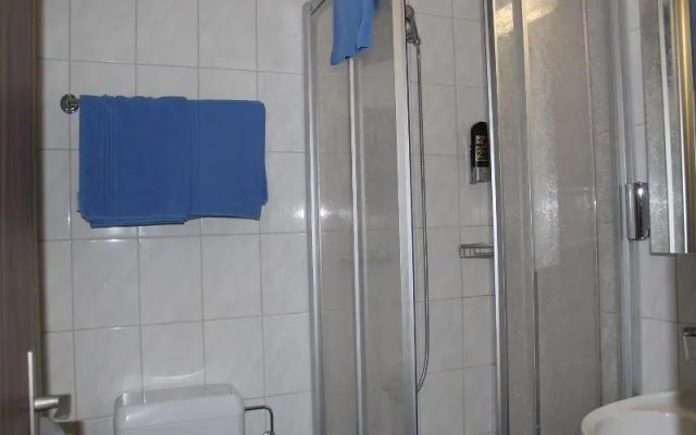 Hotel Urirotstock – Bathroom – Flueelen