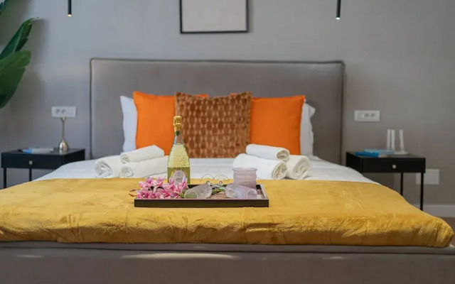Modern Spacious 2BR Steps to Cismigiu Gardens