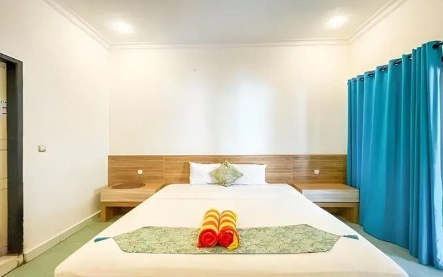 Gili White Bamboo by Secoms