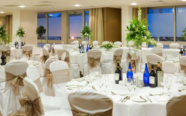 Holland House Hotel Cardiff By Sunday