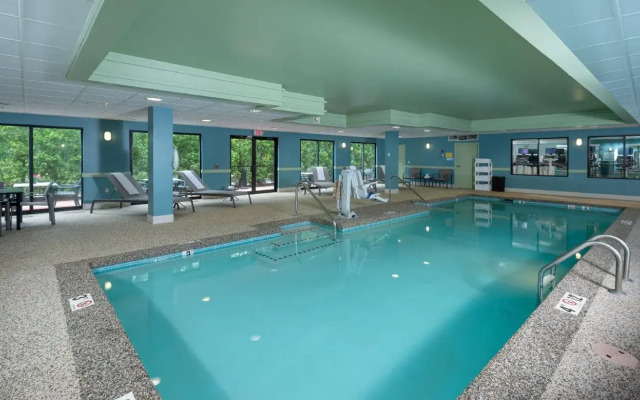 Holiday Inn Express Newport North - Middletown by IHG