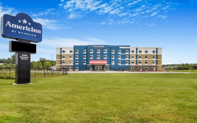 AmericInn by Wyndham International Falls