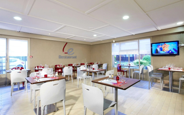 Campanile Dunkerque Armbouts