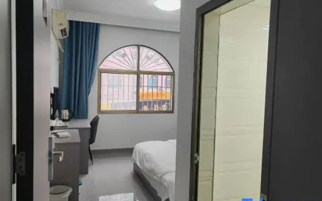 Ocean Hotel, Louxing District, Loudi City