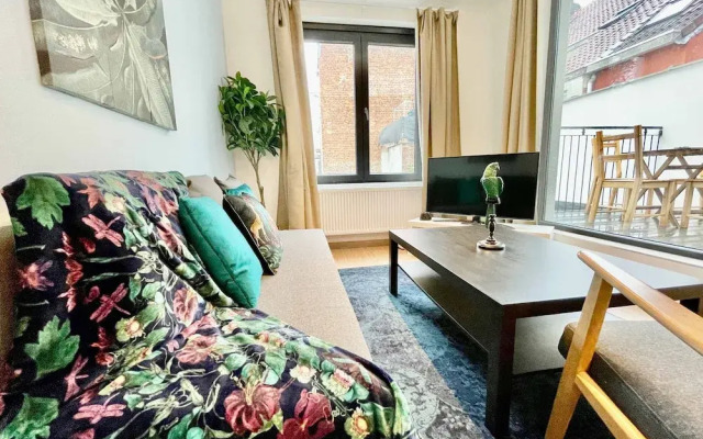 Luxury 2BR 2BA Near Fashion District by Oneluxstay