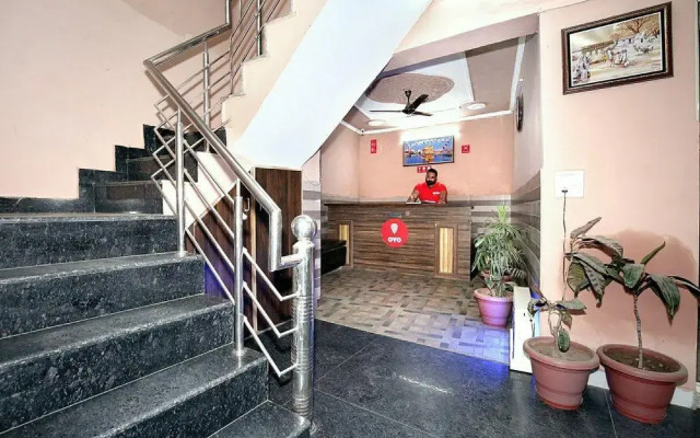 OYO 10261 Hotel Sunrise