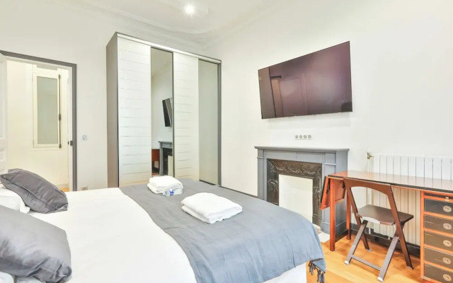 Magnificent Flat - Near Trocadaro