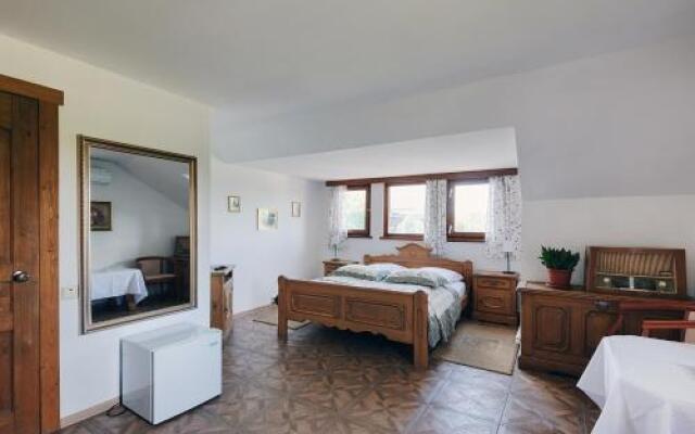 Surikov Guest House