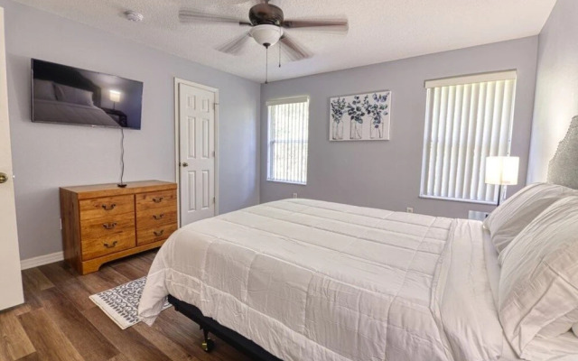 3-Bedroom Fiesta Key Townhome 3 Townhouse by RedAwning