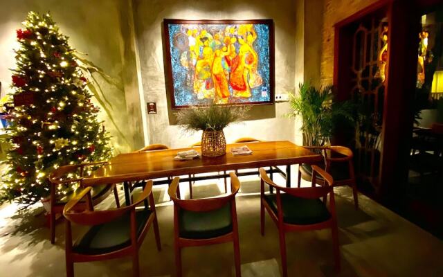 Danang Moment - Boutique Serviced Apartment