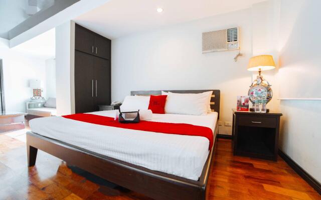 RedDoorz Plus near Naia Expressway