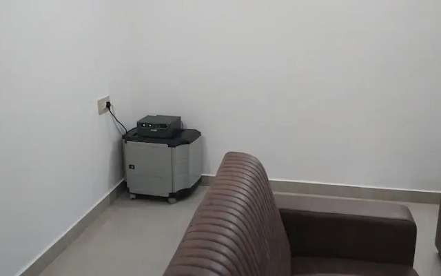 SLV Aashraya Apartment Stay