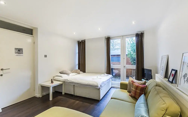 Double Room, Amazing and Cozy Near Kennington