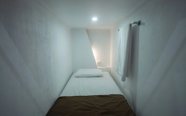 Lucky Hostel