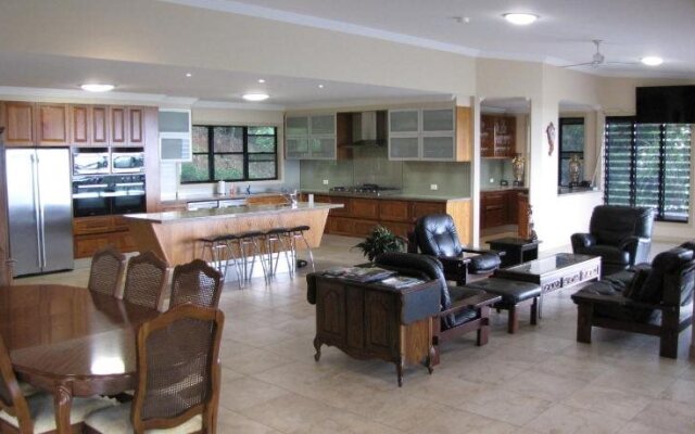 Warrawong Lodge