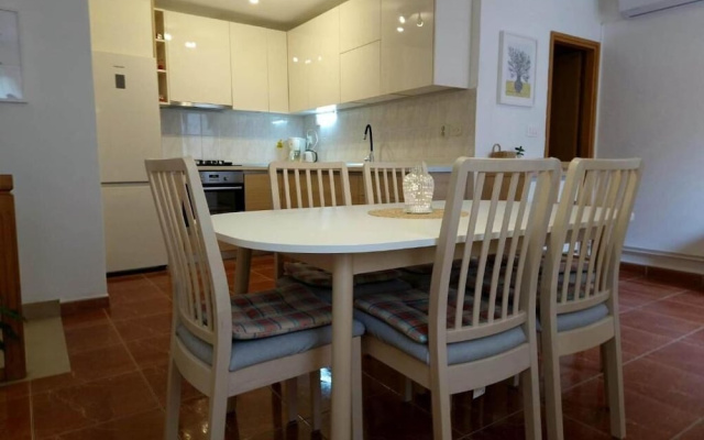 House Linda2