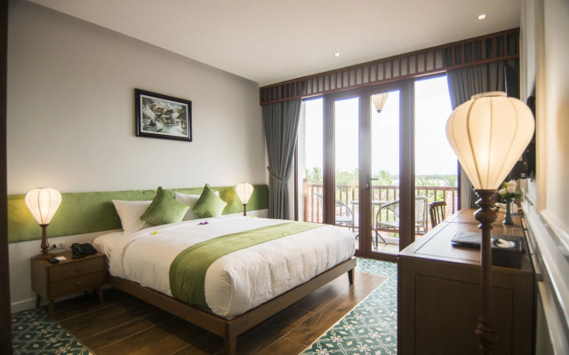 Vinh Hung Old Town Hotel