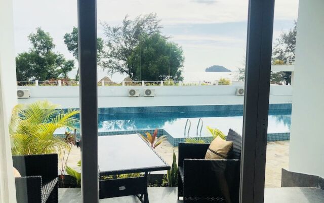 Beach River Resort