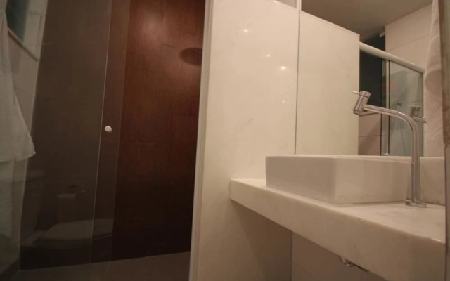 Ribeiro - Studio - GHS 38050