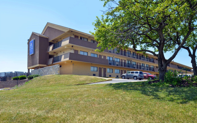 Americas Best Value Inn Pittsburgh Airport