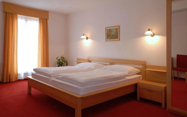 Hotel Grand Matej