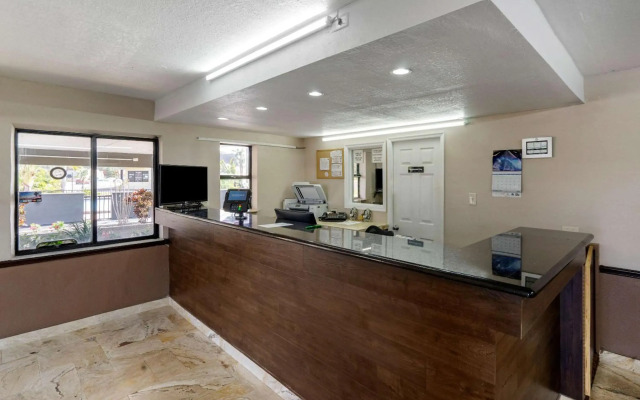 Rodeway Inn Clearwater - Dunedin