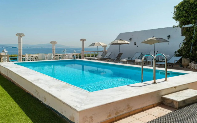 Mistral Apartments Aegina