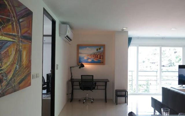 6-18 - Penthouse 3 Bedrooms Walking To Patong Beach