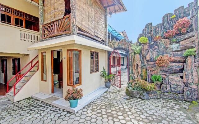 91353 Hotel Surya Andesa
